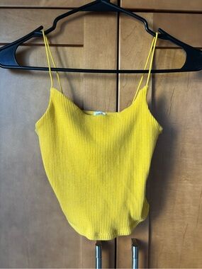 Garage yellow ribbed crop top